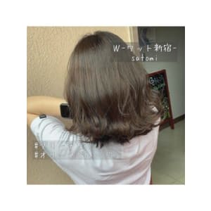 【W-ワット-原宿】透明感が可愛いオリーブグレージュ