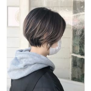 ショートボブインナーカラーバレイヤージュカラー梅ヶ丘豪徳寺