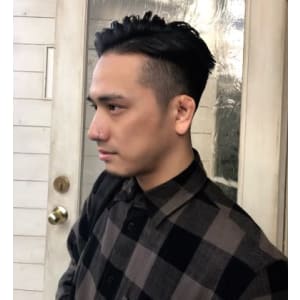 短髪メンズフェード刈り上げベリーショート男髪型 - CHAINON【シェノン】掲載中