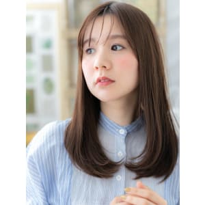 シースルーバングナチュラルエアストレート　グレージュカラー