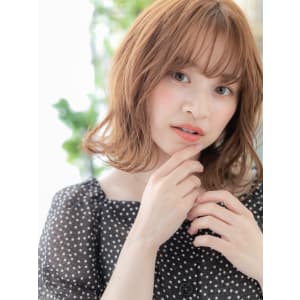 くせ毛風ウェットヘア小顔フレンチガーリー　ミルクティピンク
