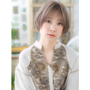 大人ハイライトシースルーバングボブショート　ヘルシースタイル