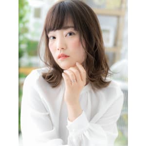 くせ毛風外ハネカール斜めバングくびれヘア　シースルーバング - COVER HAIR & SPA bliss【カバーヘア アンド スパ ブリス】浦和/浦和西口店【カバー ヘア アンド スパ ブリス ウラワ ウラワニシグチテン】掲載中