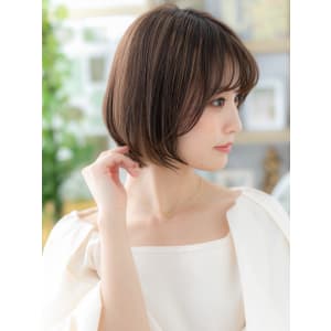 シースルーバング小顔前下がりボブショートステップボーンカット