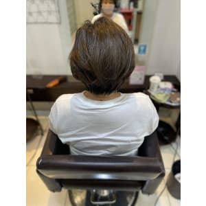 白髪染めを使わずになじませカラー - Stilla smooth【スティラスムース】掲載中