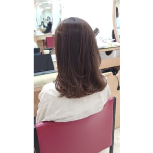 大人可愛いワンカールミディアムレイヤー