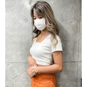 ★徐々に創るハイライトバレイヤージュ★