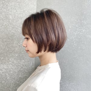 これで安心ショートボブ　似合わせカット　アースカラー