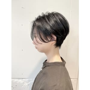 束感タイトショート