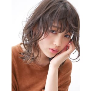 三軒茶屋　コテ巻き　ミディアム　レディース　カット　パーマ