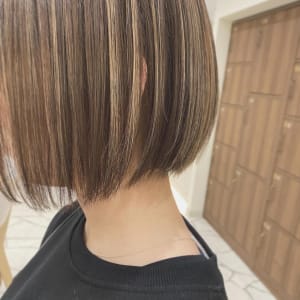 ハイライト×ショートボブ