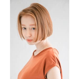 三軒茶屋　ボブ　ブリーチ　ハイトーン　オレンジ　ベージュ
