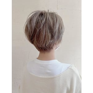 ミルクティーグレージュ　