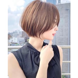 2022年トレンド入り大人美人ショート　似合わせカット