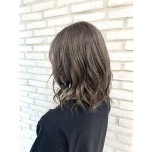 グレージュカラー・ブリーチなし - Hair by PROVE【ヘアバイプルーヴ】掲載中
