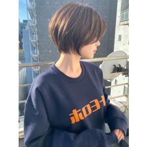 大人美人ショート　似合わせカット　アースカラー