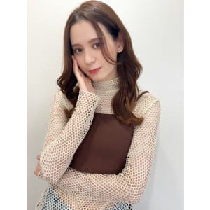 【山田】外国人風小顔くびれレイヤー20代30代40代