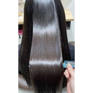 三軒茶屋_レディース_ストレート_トリートメント_黒髪_小顔