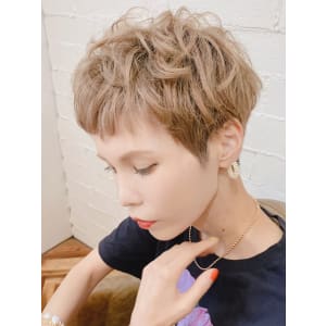 大人可愛い◎無造作小顔ショート - atelier mim【アトリエミム】掲載中