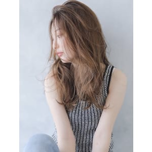 ヘルシースタイル ニュアンスカラー ベージュ トレンド 