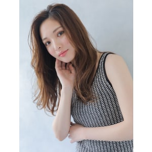 ナチュラルストレート ベージュカラー ニュアンスカラー 小顔