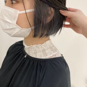 三軒茶屋_ミディアム_ボブ_インナーカラー_ブルー_黒髪
