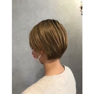 20代30代40代ナチュラルハイライト立体感アッシュベージュ