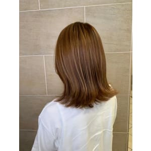 20代30代40代ナチュラルハイライト立体感アッシュベージュ