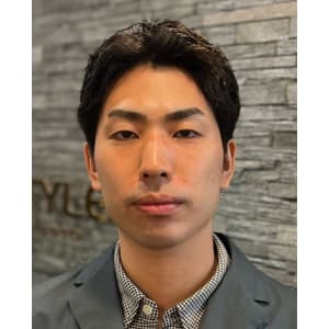 シークレットパーマで軽くイメチェン！会社にバレずにセット短縮