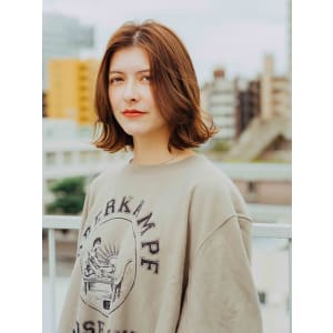 外はねくびれボブ