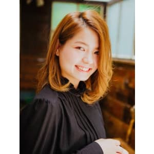 フェミニンミディアム