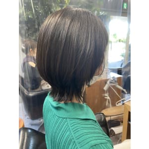 大人可愛い_ウルフショート_スタイリング簡単
