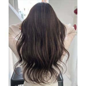 外国人風ハイライトカラー - Ease by amble luxe 北千住【イース バイ アンブル リュクス キタセンジュ】掲載中