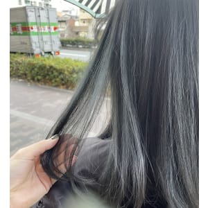 透明感たっぷり暗めオリーブグレー - hair design Rinto【リント】掲載中