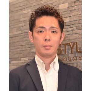 くせ毛もナチュラルにスッキリショートヘアー