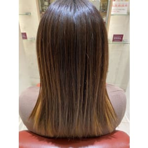 極艶ストレートヘア