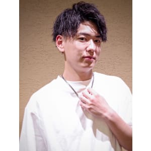 爽やかツーブロック×ソフトツイスト×アップバンク
