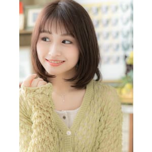 ツヤ髪チャコールグレー大人かわいいロブヘア　チョコブラウン