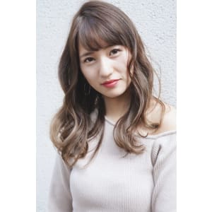 抜け感シアベージュ