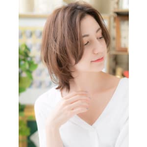 センターパートくせ毛風前下がりウルフボブ グレージュカラー - COVER HAIR bliss志木南口駅前店【カバーヘア ブリス シキエキミナミグチエキマエテン】掲載中