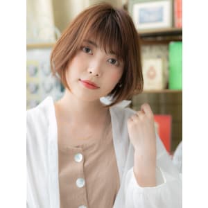 インナーハイライト大人かわいい前下がりボブ　ベージュピンク