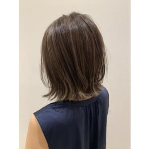 外ハネとハイライト