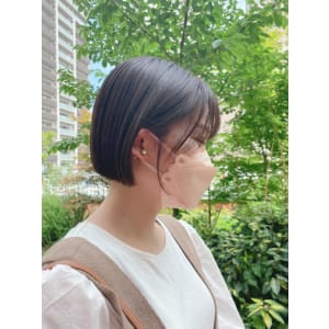 切りっぱなしミニボブ