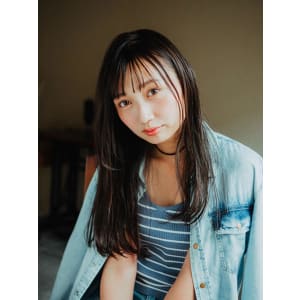 暗め×ストレート