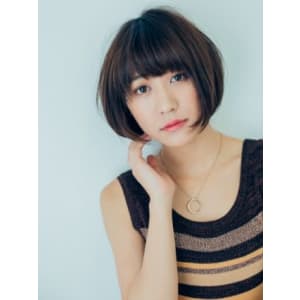ショートボブ
