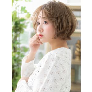 シースルーバングくせ毛風ショートマッシュ　ミニボブ