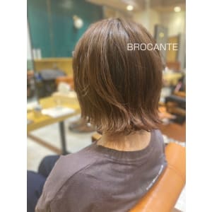 切りっぱなし ボブ 透明感カラー ベージュカラー 外はね - BROCANTE LUXBEブロカントラックスビー立川北口店【ブロカントラックスビータチカワキタグチテン】掲載中