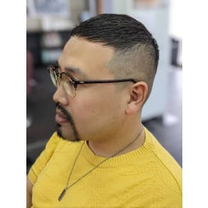 カット - @110 BARBER SHOP CONTINENTAL【ワンワンオー バーバー ショップ コンチネンタル】掲載中