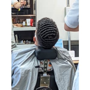 アディクトパーマ - @110 BARBER SHOP CONTINENTAL【ワンワンオー バーバー ショップ コンチネンタル】掲載中