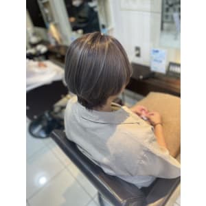 美髪グレージュ
